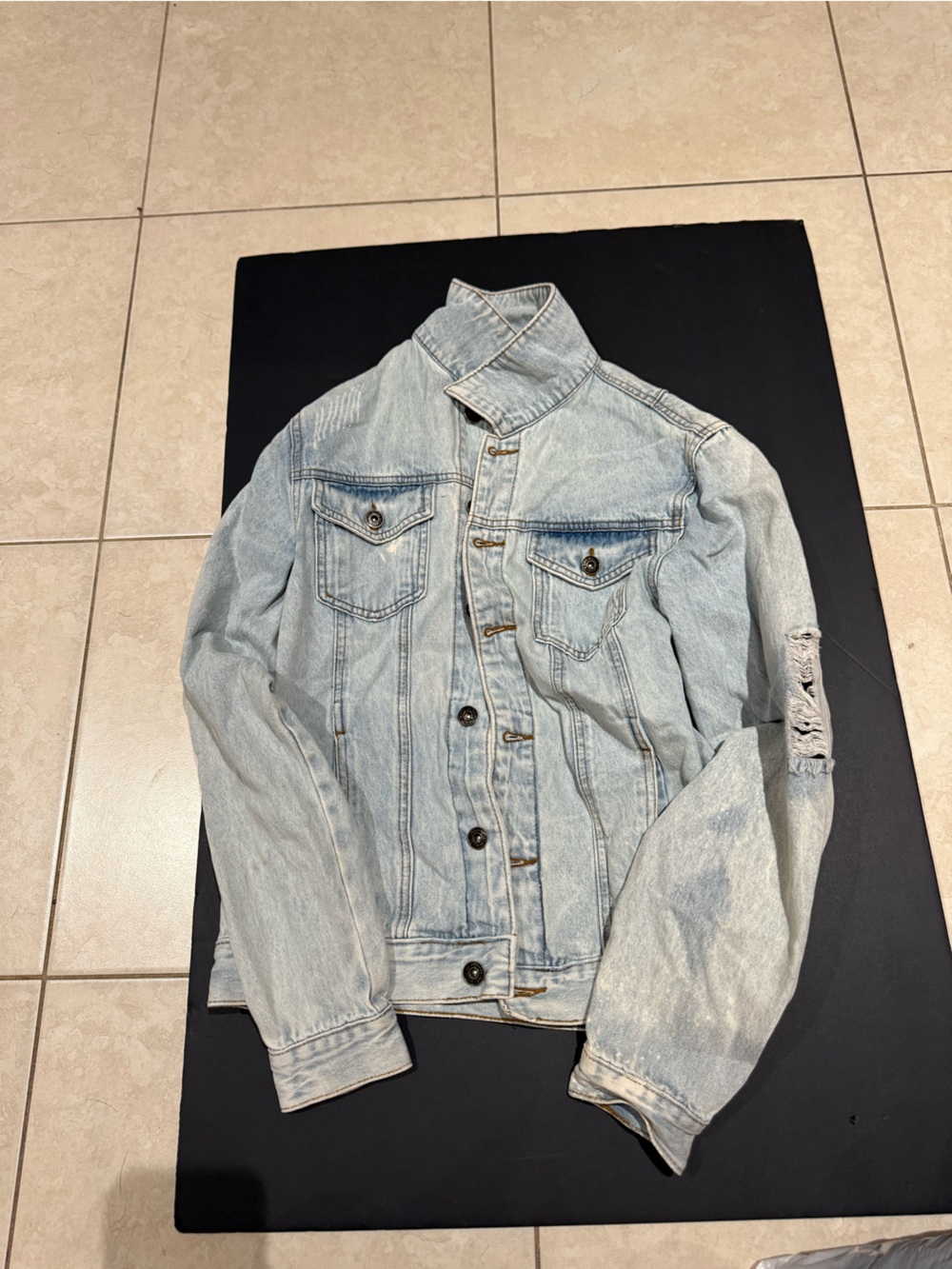 Light Wash Women's Denim Jacket in Pale Blue